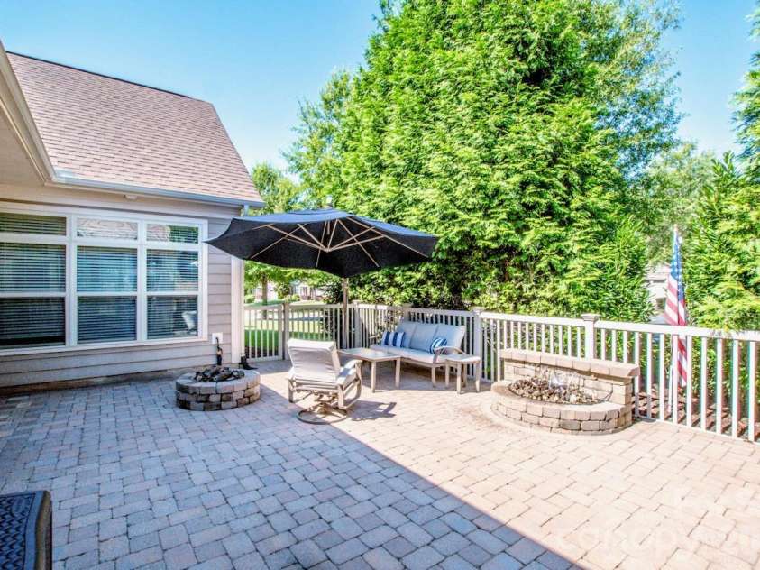 147 Brawley Point Circle, Mooresville, NC 28117.  MLS# CAR4408444, YatesRealty ID 41002. 
