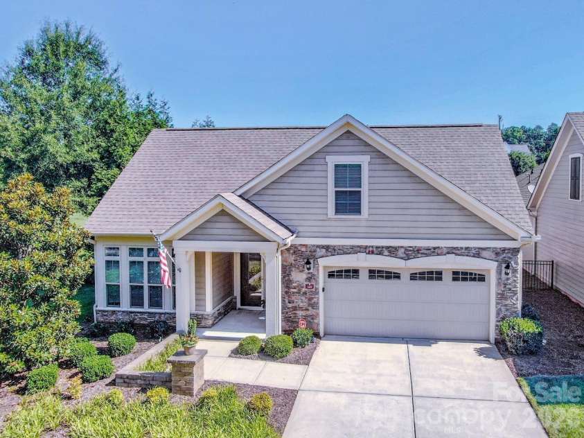 147 Brawley Point Circle, Mooresville, NC 28117.  MLS# CAR4408444, YatesRealty ID 41002. 