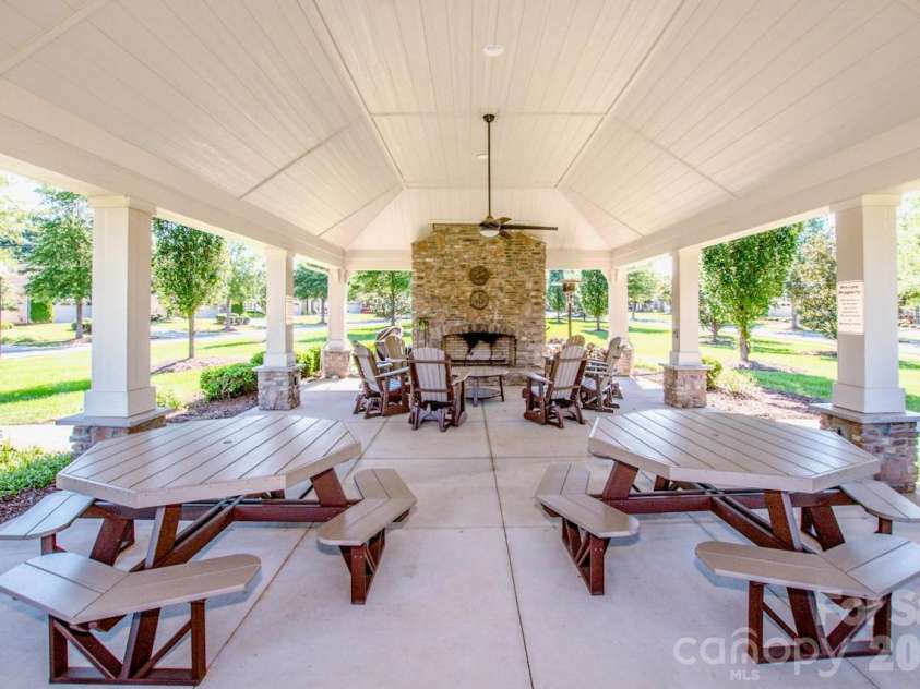 147 Brawley Point Circle, Mooresville, NC 28117.  MLS# CAR4408444, YatesRealty ID 41002. 