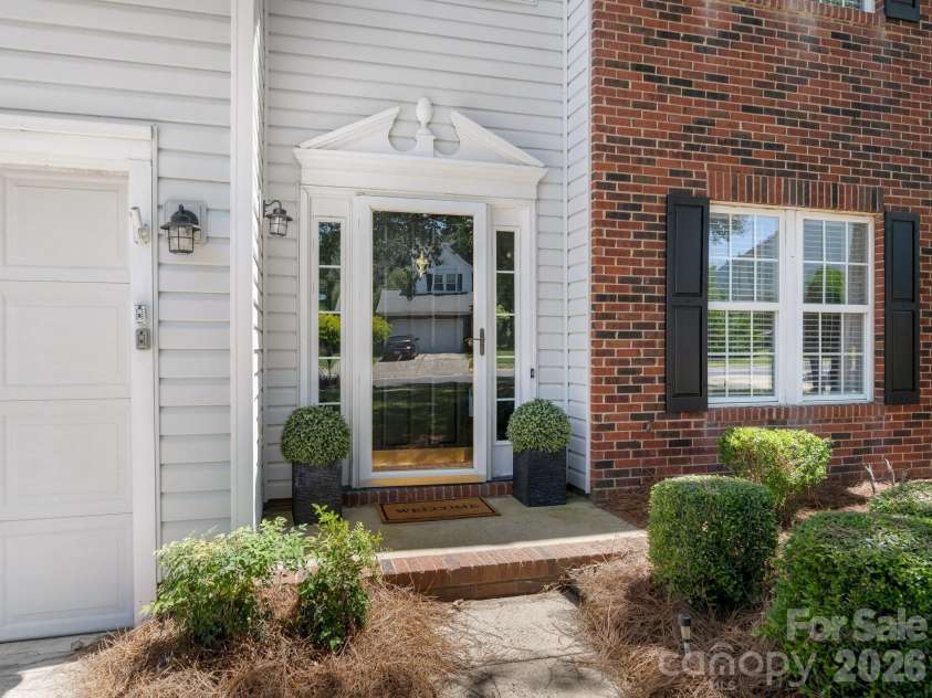 6208 Harburn Forest Drive, Charlotte, NC 28269.  MLS# CAR4380021, YatesRealty ID 41005. Front Door