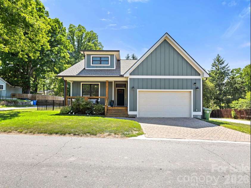 117 Dangerfield Court, Asheville, NC 28806.  MLS# CAR4406607, YatesRealty ID 41008. 