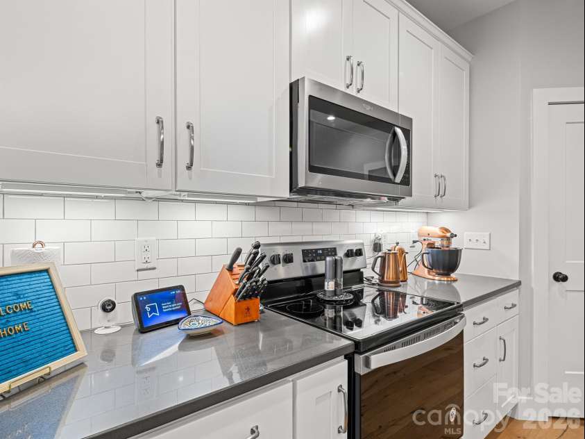 117 Dangerfield Court, Asheville, NC 28806.  MLS# CAR4406607, YatesRealty ID 41008. 