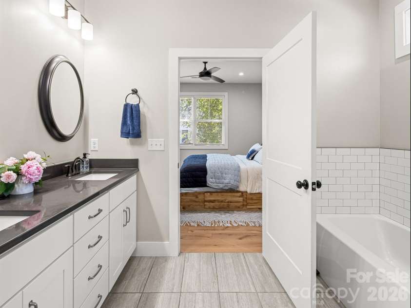 117 Dangerfield Court, Asheville, NC 28806.  MLS# CAR4406607, YatesRealty ID 41008. 