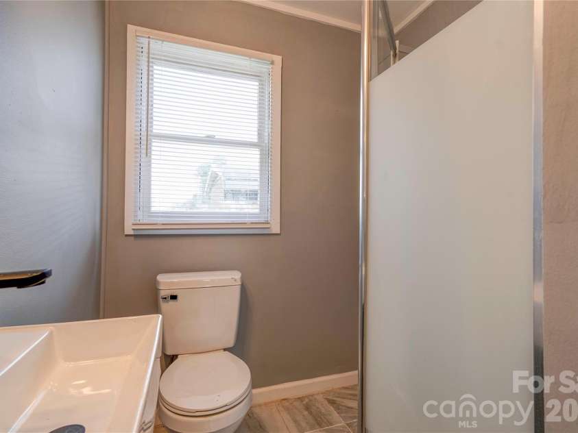 3837 Harris Creek Road, Lawndale, NC 28090.  MLS# CAR4406969, YatesRealty ID 41009. Bathroom