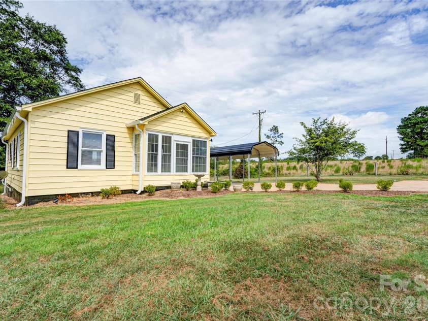 3837 Harris Creek Road, Lawndale, NC 28090.  MLS# CAR4406969, YatesRealty ID 41009. Front Left