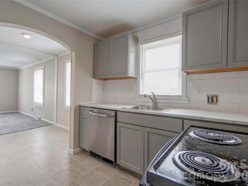 3837 Harris Creek Road, Lawndale, NC 28090.  MLS# CAR4406969, YatesRealty ID 41009. Kitchen
