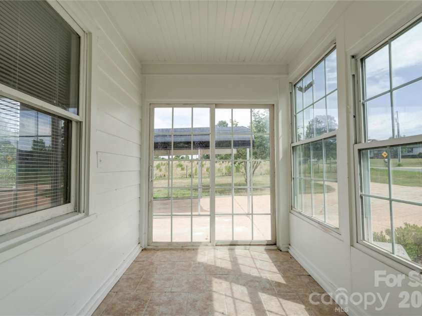 3837 Harris Creek Road, Lawndale, NC 28090.  MLS# CAR4406969, YatesRealty ID 41009. Sunroom