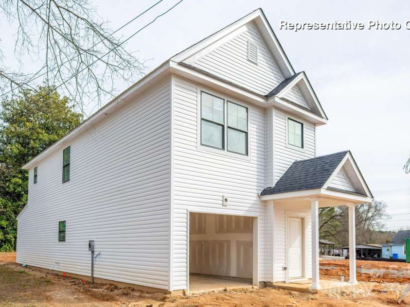 166 Sycamore Street, Mooresville, NC 28115.  MLS# CAR4231441, YatesRealty ID 4101. 1 Car Garage