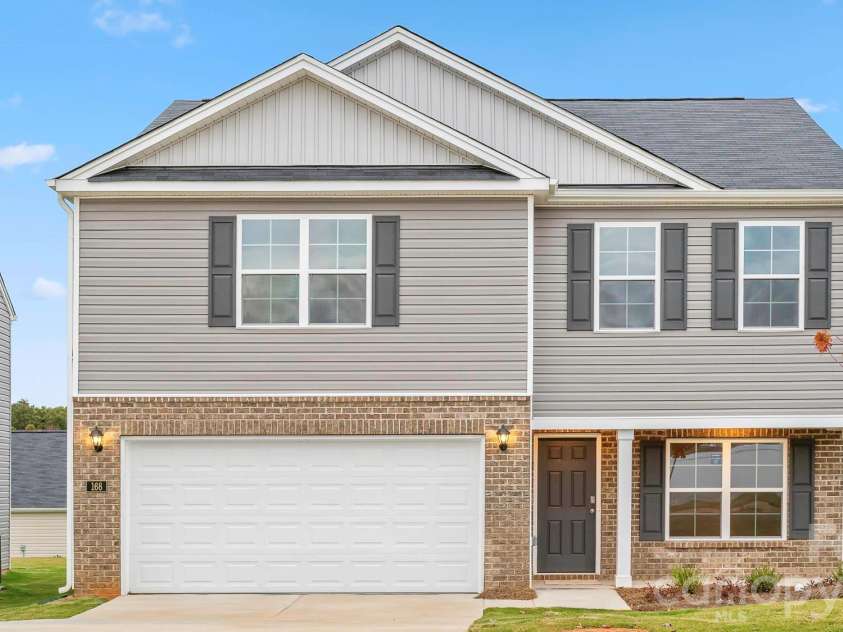 405 Owens Ridge Way, Lexington, NC 27292.  MLS# CAR4344688, YatesRealty ID 4101. *Photos are of model home and are for representational purposes only 