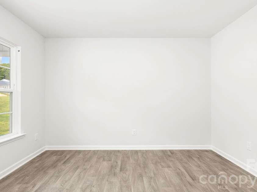 405 Owens Ridge Way, Lexington, NC 27292.  MLS# CAR4344688, YatesRealty ID 4101. *Photos are of model home and are for representational purposes only 