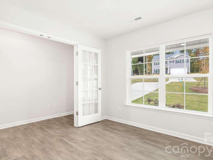 405 Owens Ridge Way, Lexington, NC 27292.  MLS# CAR4344688, YatesRealty ID 4101. *Photos are of model home and are for representational purposes only 