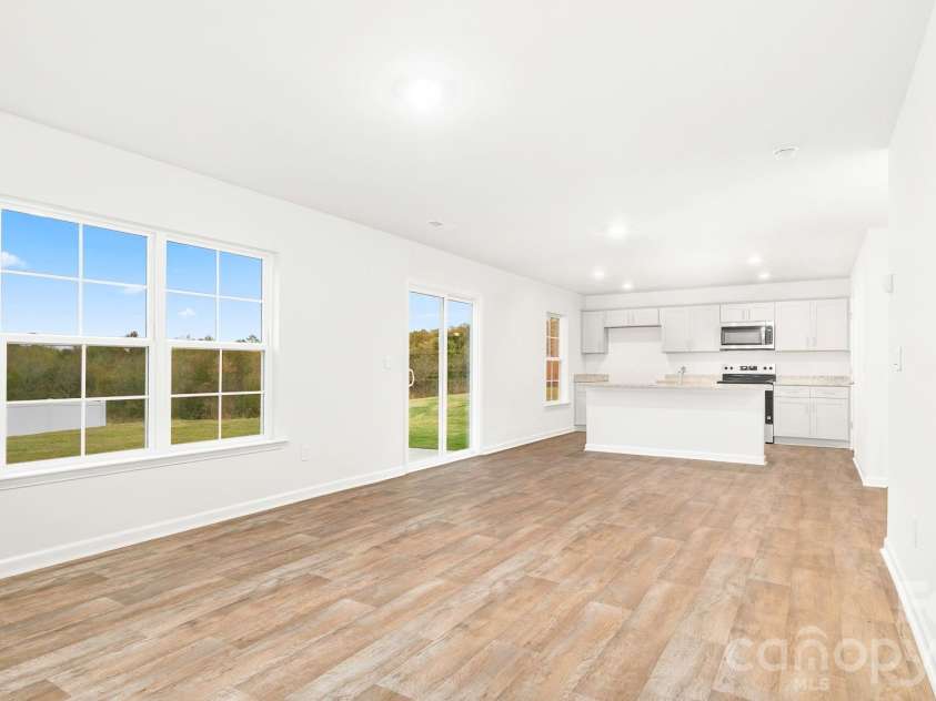 405 Owens Ridge Way, Lexington, NC 27292.  MLS# CAR4344688, YatesRealty ID 4101. *Photos are of model home and are for representational purposes only 