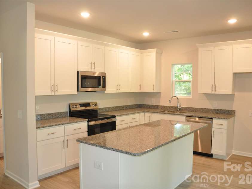 331 nesbit Avenue, Mooresville, NC 28115.  MLS# CAR4410492, YatesRealty ID 41010. 