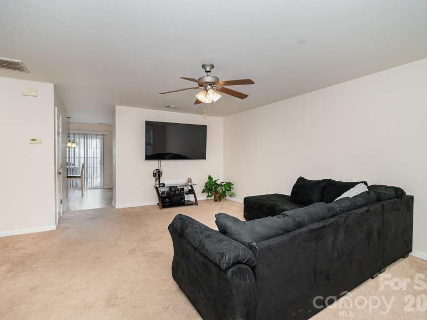 3707 Spanish Peak Drive, High Point, NC 27265.  MLS# CAR4407793, YatesRealty ID 41011. 