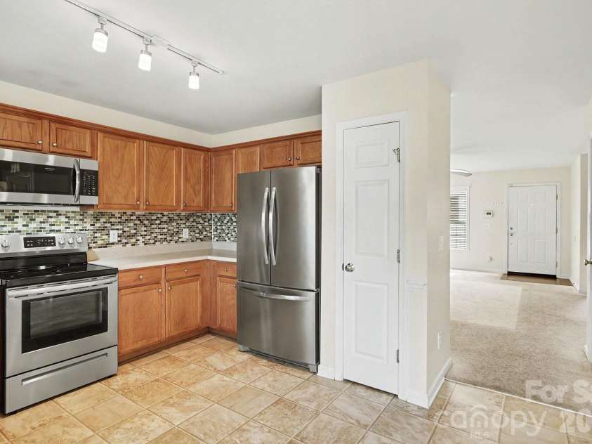 3707 Spanish Peak Drive, High Point, NC 27265.  MLS# CAR4407793, YatesRealty ID 41011. 