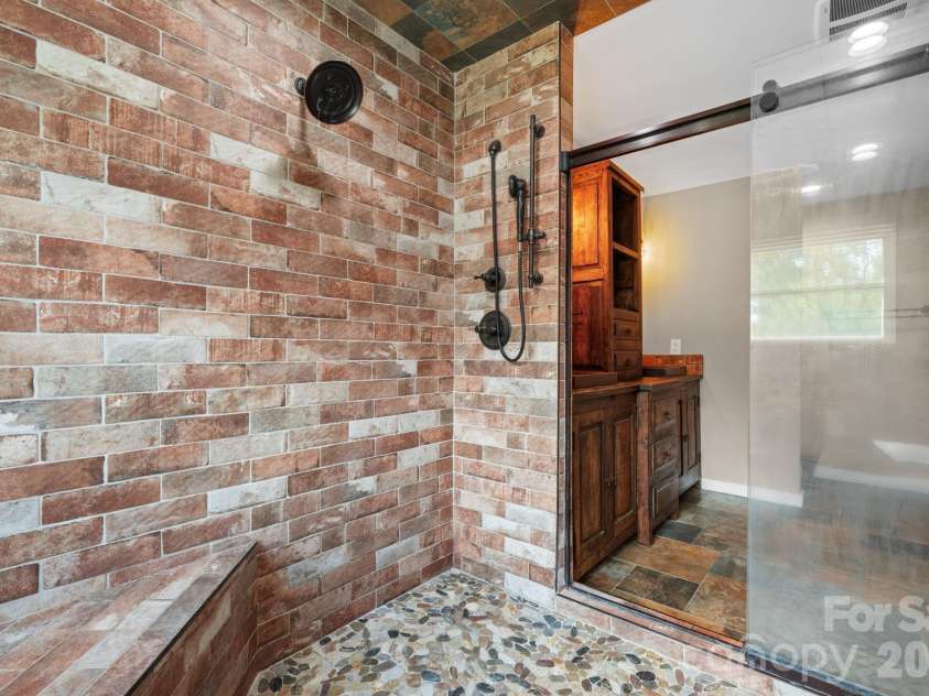 80 Hidden Bluff Lane, Horse Shoe, NC 28742.  MLS# CAR4429058, YatesRealty ID 41012. 