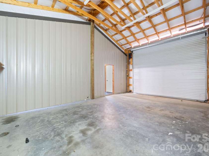 80 Hidden Bluff Lane, Horse Shoe, NC 28742.  MLS# CAR4429058, YatesRealty ID 41012. 