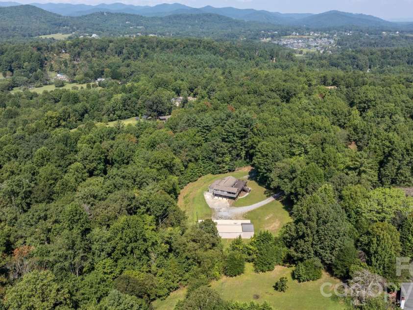 80 Hidden Bluff Lane, Horse Shoe, NC 28742.  MLS# CAR4429058, YatesRealty ID 41012. 