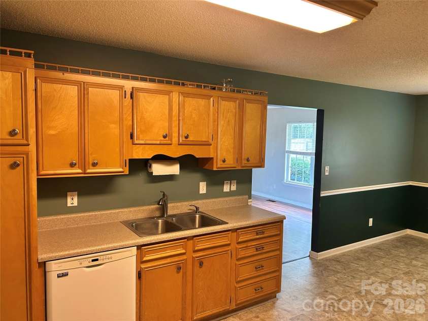 2042 Rocketts Way, Newton, NC 28658.  MLS# CAR4406584, YatesRealty ID 41013. 