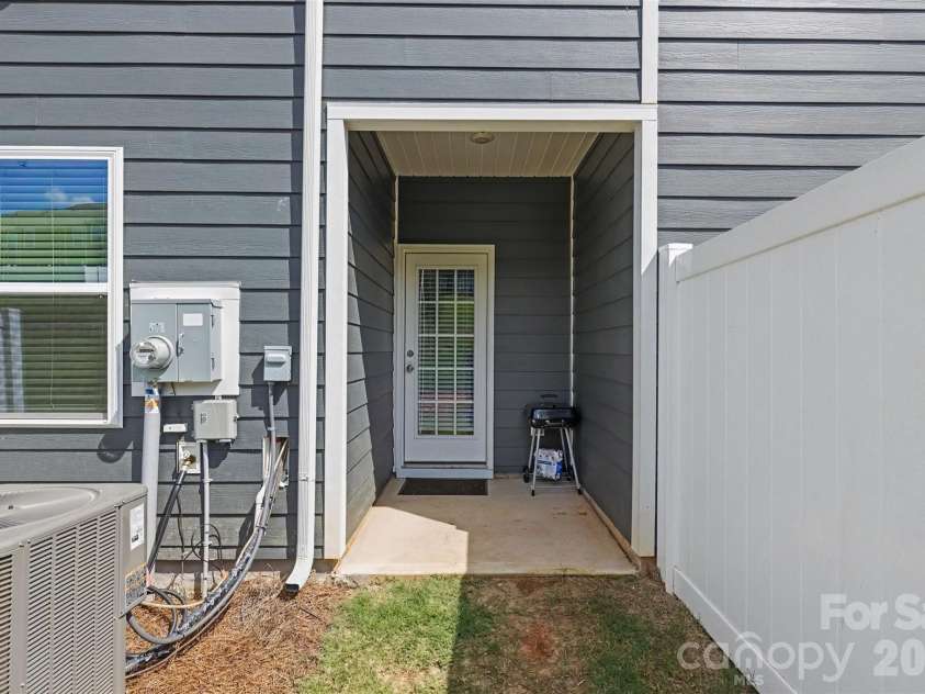 760 Wagon Cross Court, York, SC 29745.  MLS# CAR4416185, YatesRealty ID 41015. 