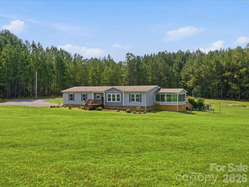 135 Thamon Road, Shelby, NC 28150.  MLS# CAR4405605, YatesRealty ID 41016. 