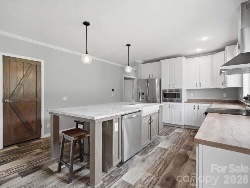 135 Thamon Road, Shelby, NC 28150.  MLS# CAR4405605, YatesRealty ID 41016. 