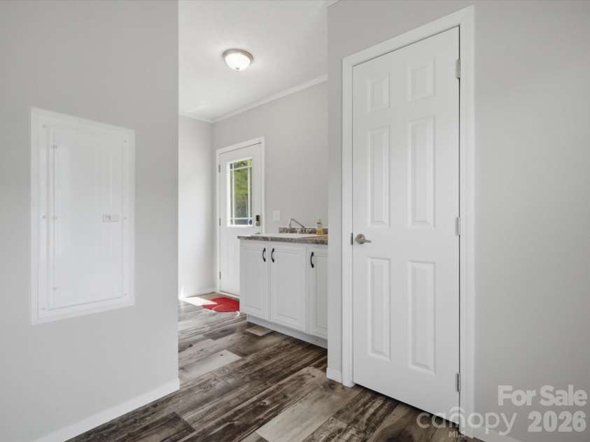 135 Thamon Road, Shelby, NC 28150.  MLS# CAR4405605, YatesRealty ID 41016. 