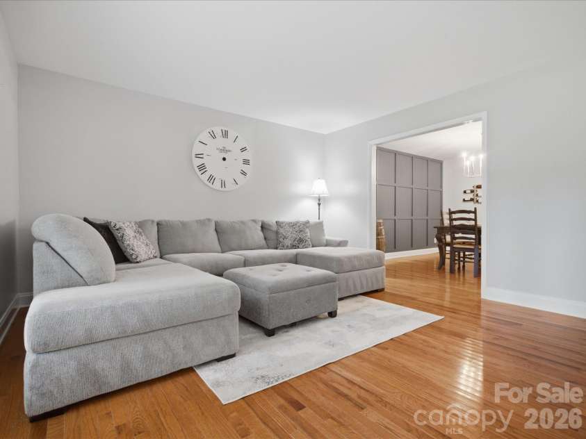 9732 Leeswood Lane, Matthews, NC 28105.  MLS# CAR4407441, YatesRealty ID 41017. 
