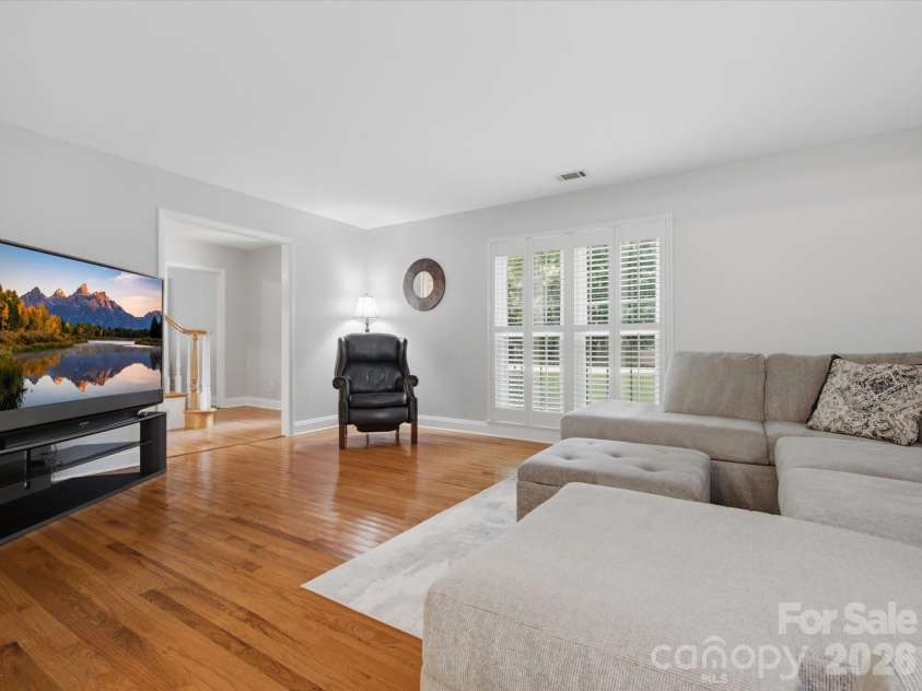 9732 Leeswood Lane, Matthews, NC 28105.  MLS# CAR4407441, YatesRealty ID 41017. 