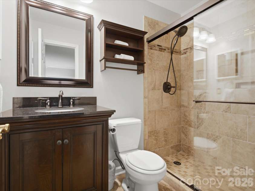9732 Leeswood Lane, Matthews, NC 28105.  MLS# CAR4407441, YatesRealty ID 41017. 