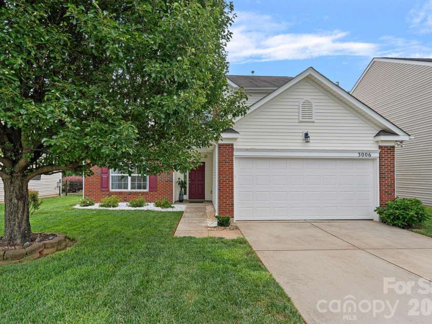 3006 Centerview Drive, Indian Trail, NC 28079.  MLS# CAR4408368, YatesRealty ID 41018. 