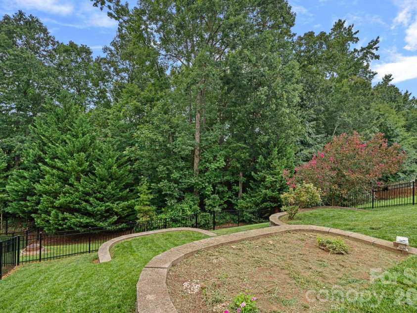3006 Centerview Drive, Indian Trail, NC 28079.  MLS# CAR4408368, YatesRealty ID 41018. 