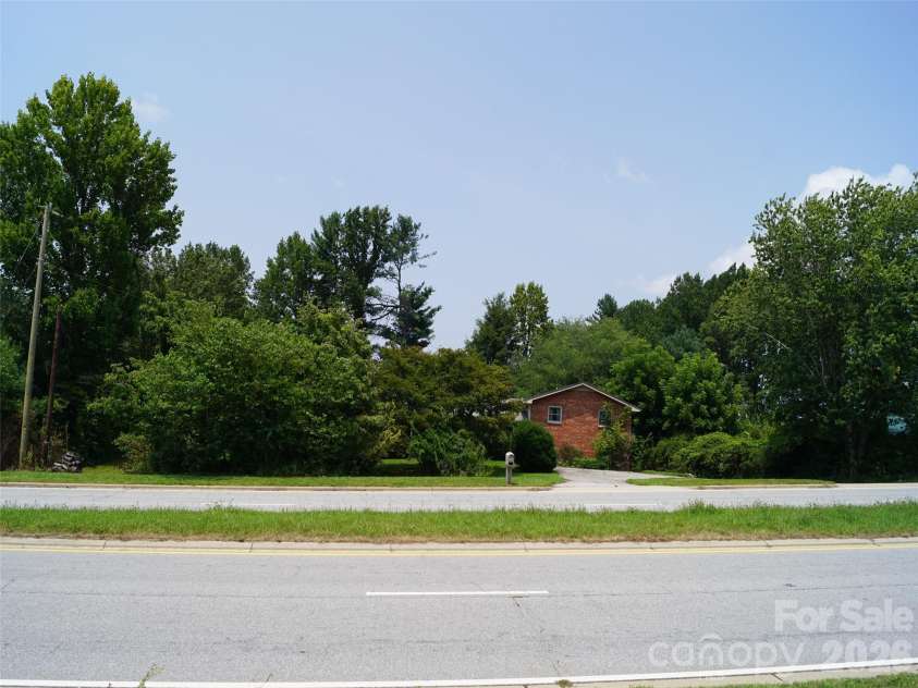 887 Upward Road, Flat Rock, NC 28731.  MLS# CAR4408229, YatesRealty ID 41019. 