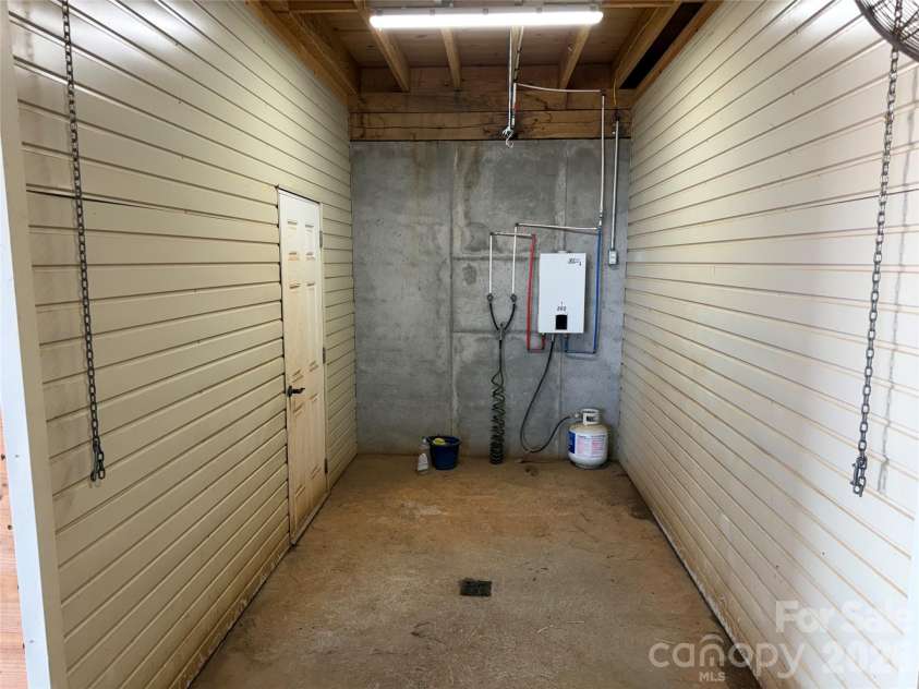 1012 Gregory Drive, Hamptonville, NC 27020.  MLS# CAR4335363, YatesRealty ID 4102. 