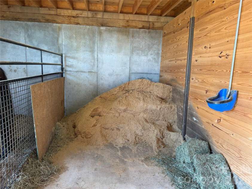 1012 Gregory Drive, Hamptonville, NC 27020.  MLS# CAR4335363, YatesRealty ID 4102. 