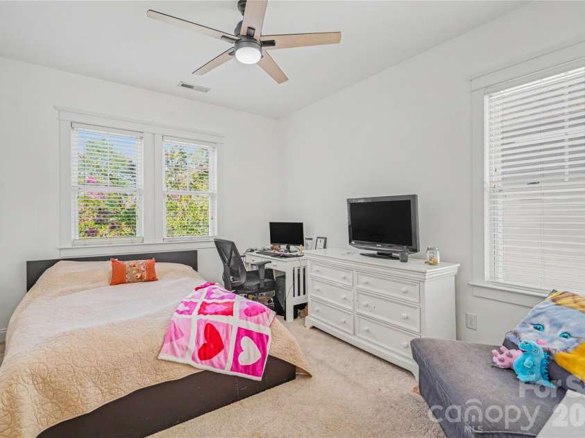 10224 Tolleson Avenue, Charlotte, NC 28277.  MLS# CAR4403686, YatesRealty ID 41021. 