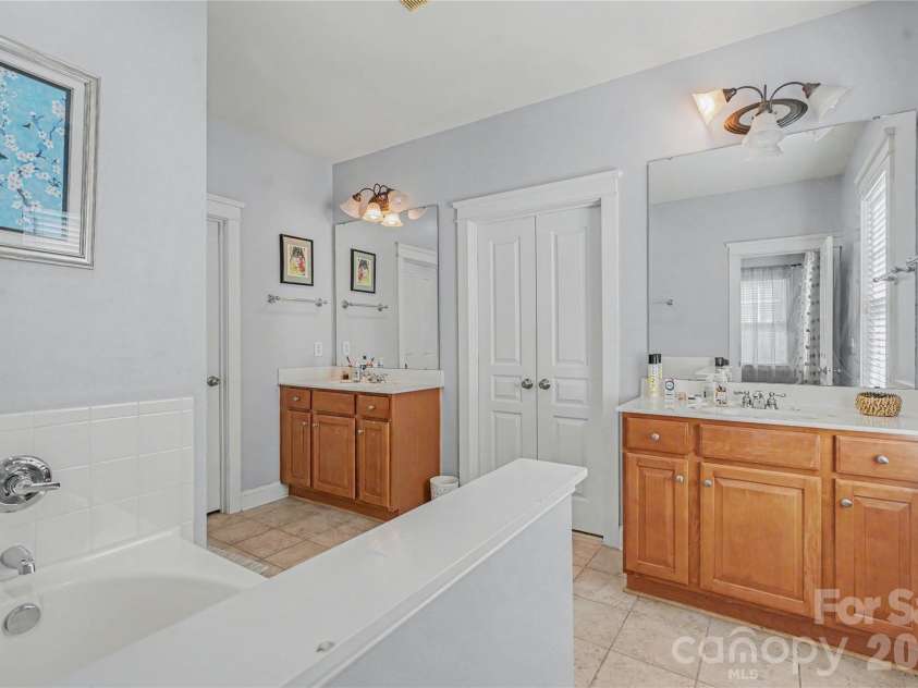 10224 Tolleson Avenue, Charlotte, NC 28277.  MLS# CAR4403686, YatesRealty ID 41021. 