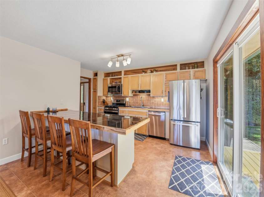 460 Speedwell Acres Road, Cullowhee, NC 28723.  MLS# CAR4410072, YatesRealty ID 41023. 