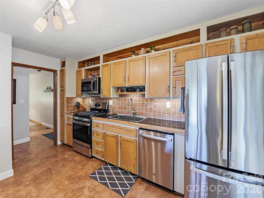 460 Speedwell Acres Road, Cullowhee, NC 28723.  MLS# CAR4410072, YatesRealty ID 41023. 