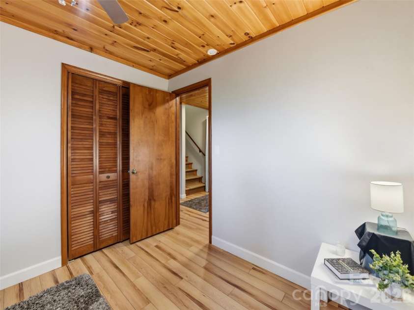 460 Speedwell Acres Road, Cullowhee, NC 28723.  MLS# CAR4410072, YatesRealty ID 41023. 