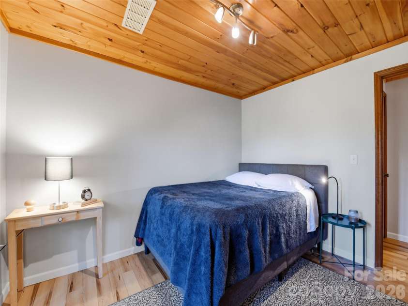 460 Speedwell Acres Road, Cullowhee, NC 28723.  MLS# CAR4410072, YatesRealty ID 41023. 