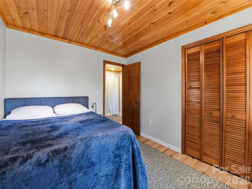 460 Speedwell Acres Road, Cullowhee, NC 28723.  MLS# CAR4410072, YatesRealty ID 41023. 