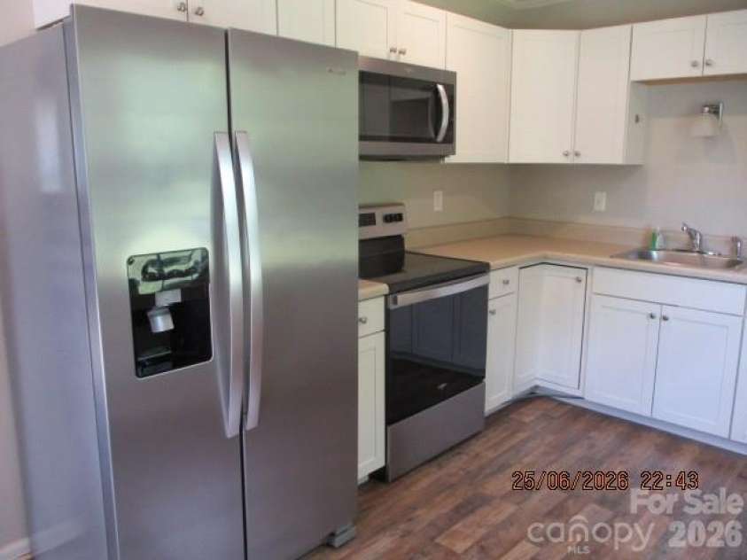 8100 Wynnview Road, Indian Trail, NC 28079.  MLS# CAR4378700, YatesRealty ID 41024. 