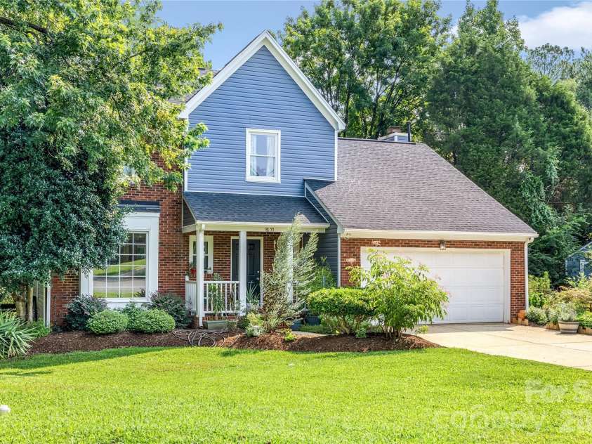 9800 Furlong Trail, Charlotte, NC 28269.  MLS# CAR4406192, YatesRealty ID 41026. 