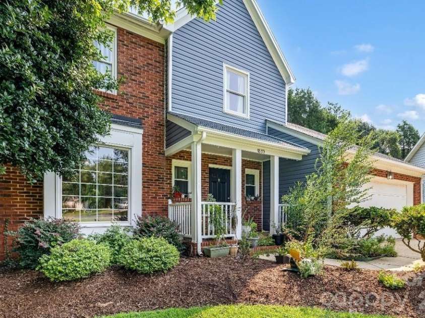 9800 Furlong Trail, Charlotte, NC 28269.  MLS# CAR4406192, YatesRealty ID 41026. 