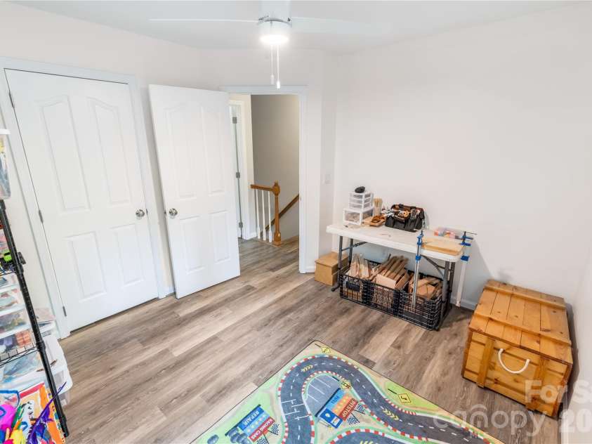 9800 Furlong Trail, Charlotte, NC 28269.  MLS# CAR4406192, YatesRealty ID 41026. 