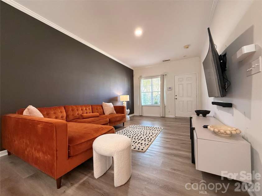 13927 Singleleaf Lane, Charlotte, NC 28278.  MLS# CAR4408876, YatesRealty ID 41028. 