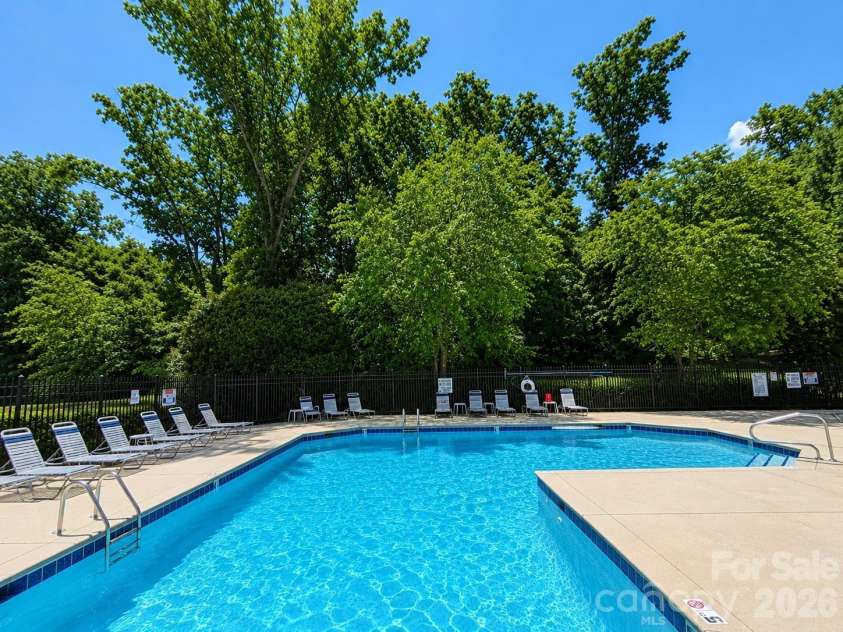 13927 Singleleaf Lane, Charlotte, NC 28278.  MLS# CAR4408876, YatesRealty ID 41028. 