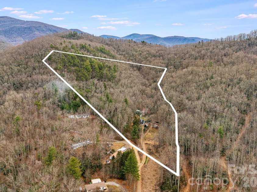 55 Heavenly Lane, Fairview, NC 28730.  MLS# CAR4341248, YatesRealty ID 4103. 