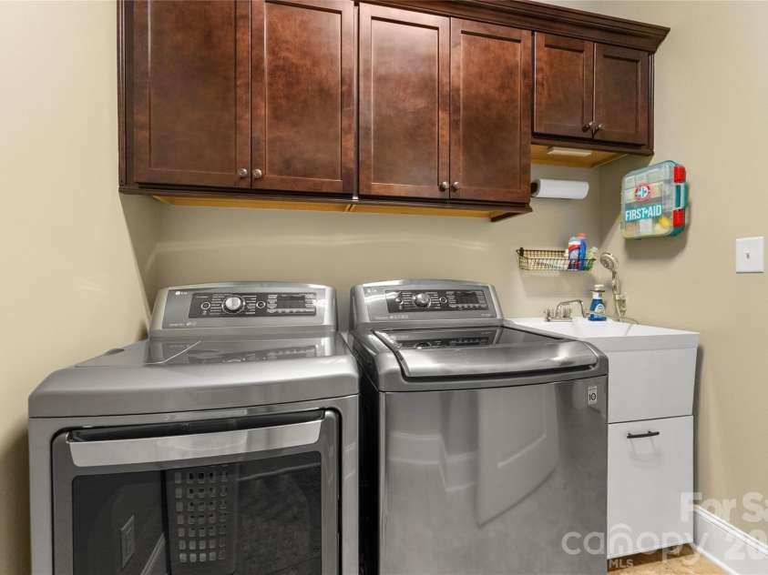 2551 Eagle Drive, Conover, NC 28613.  MLS# CAR4408990, YatesRealty ID 41030. Laundry Room